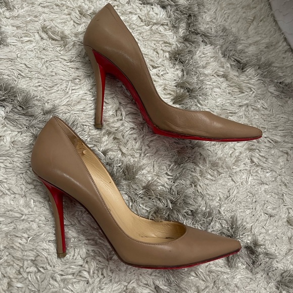 Christian Louboutin Beige Pointed Heels - Picture 6 of 10